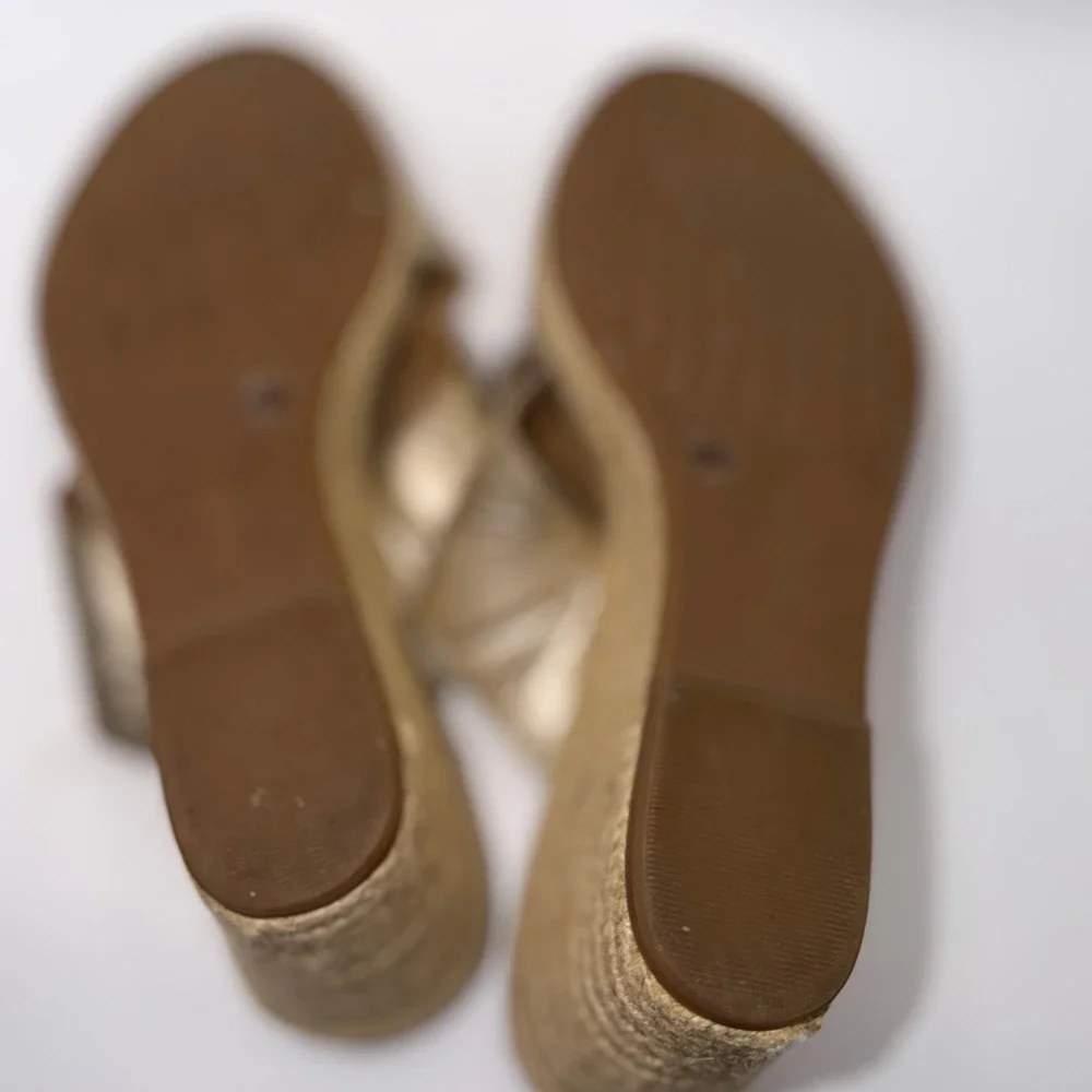 Lucky Brand W(9) Keela Gold Laser Cut Espadrille Wedge Sandals Boho Summer Glam‎